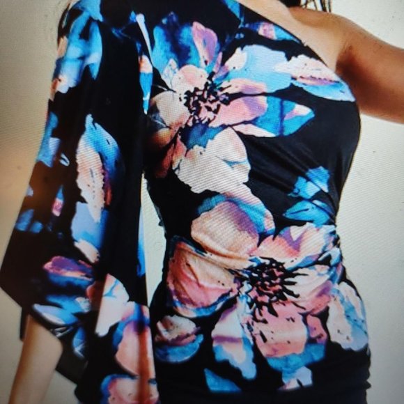 Venus One Shoulder Top - Picture 1 of 1